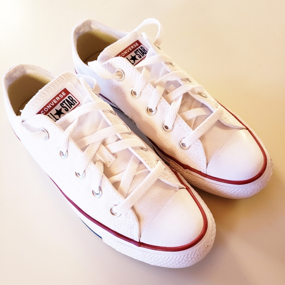 CONVERSE ALL STARS WHITE CANVAS WOMEN'S SIZE 6